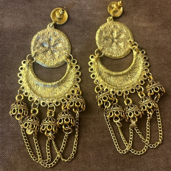 Indian Long Earrings Gold - Picture 2 of 3